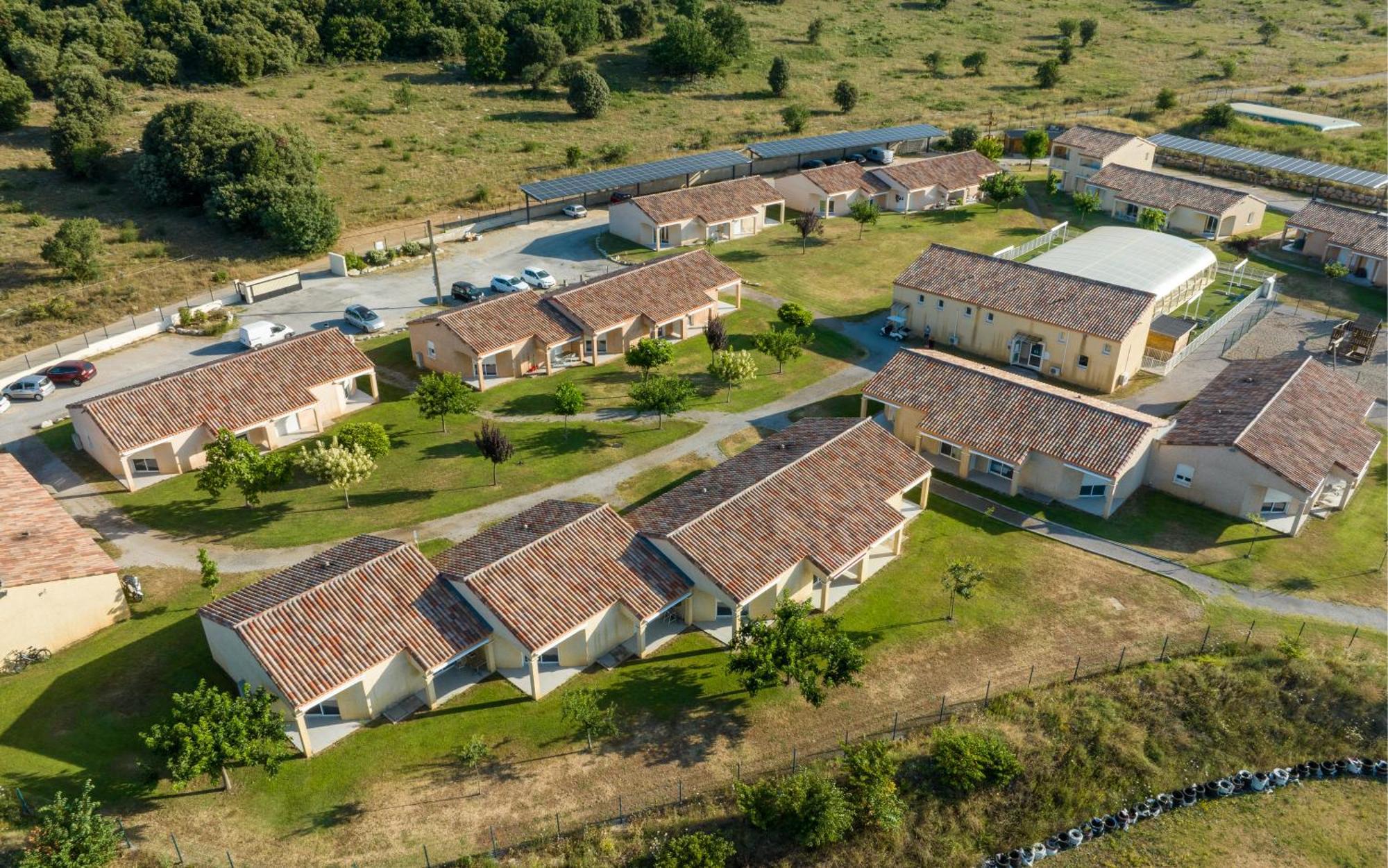 Park & Suites Village Gorges De L'Herault-Cevennes Brissac Eksteriør bilde