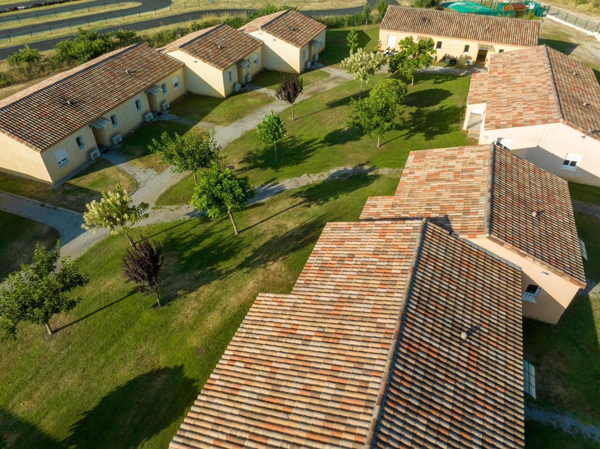 Park & Suites Village Gorges De L'Herault-Cevennes Brissac Eksteriør bilde