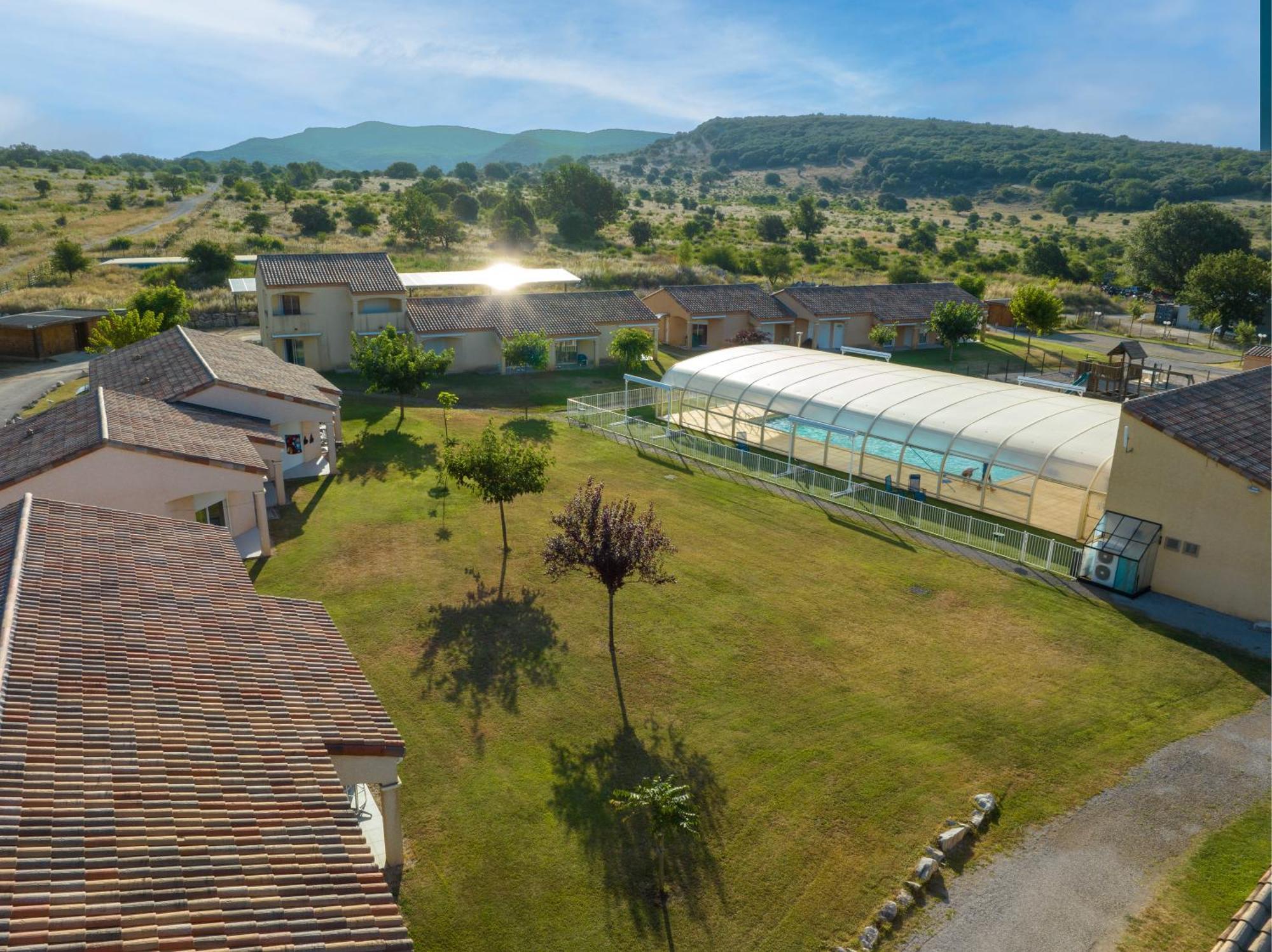 Park & Suites Village Gorges De L'Herault-Cevennes Brissac Eksteriør bilde